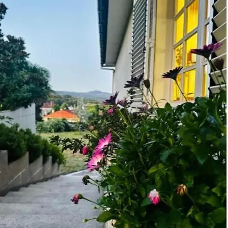 A Casa De Abelleira Ponteareas